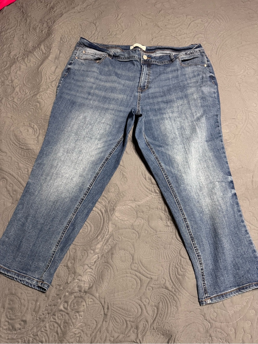 Cato Light-Mid Blue Cropped Jeans